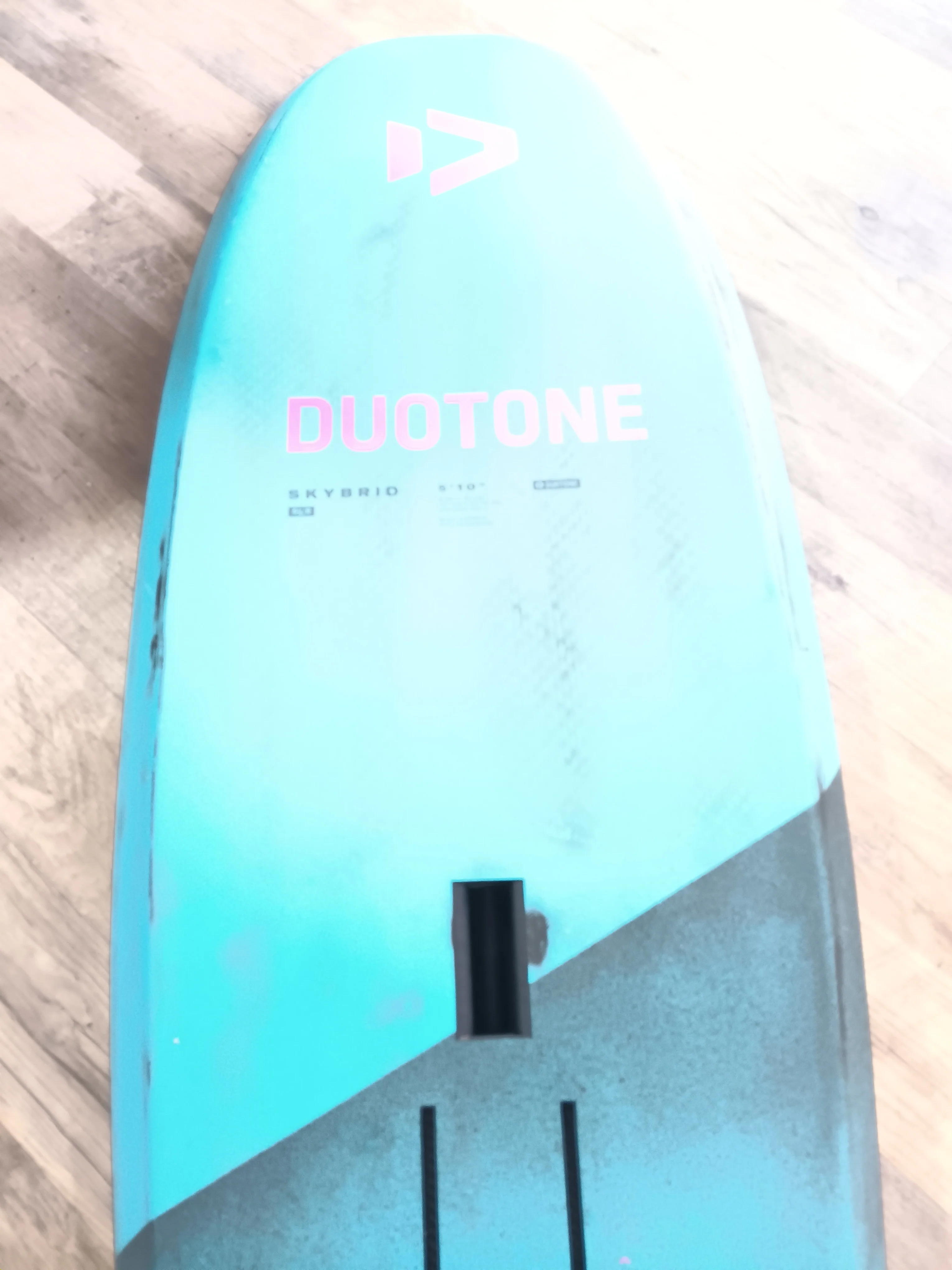 2024 Duotone SkyBrid 5'10" 100L DEMO - Image 7