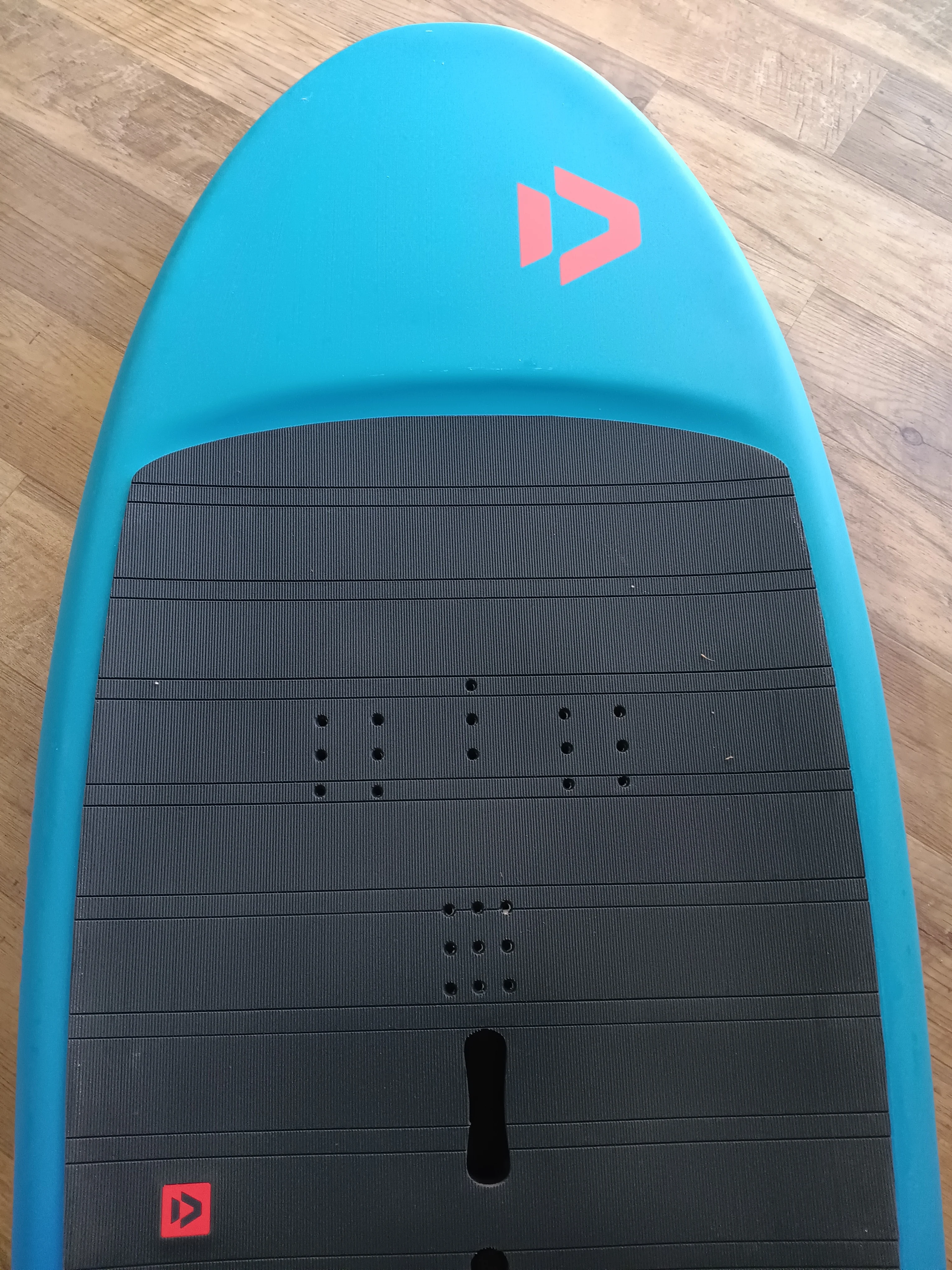 2024 Duotone Sky Free 5'3" 105L DEMO - Image 4